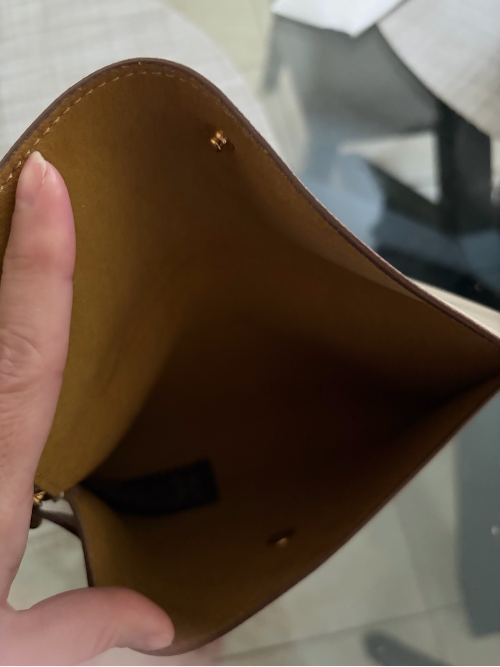 Stella McCartney cream wristlet from logo tote - Picture 4 of 5